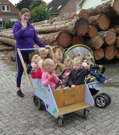 kinderen Avonjturijn op molen Agneta